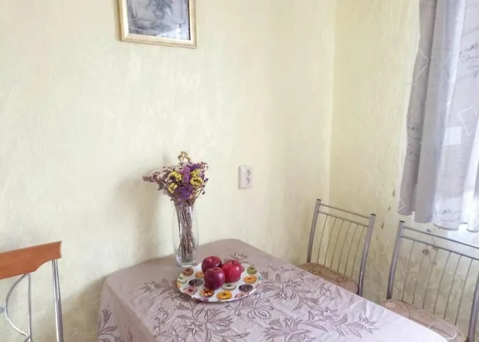 комфортная 2-комнатная на проспекте шевченко Lägenhet